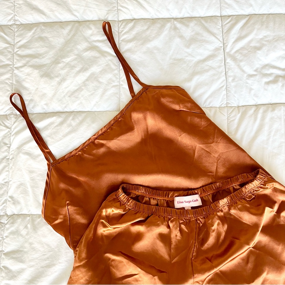 Lisa Says Gah! Silk Set